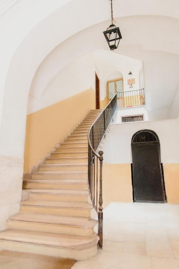 Palazzo Le Travi Bari Exterior foto